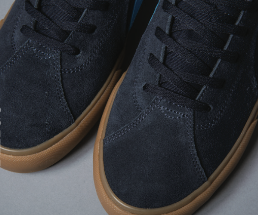 Lakai Flaco 2 Navy Gum Suede Skate Shoes DETAIL 4.png